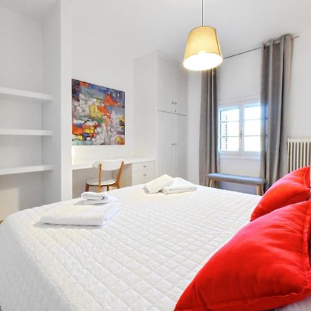 Amazing 2 Bedroom Apartment Overlooking The Marina Of Vourkárion المظهر الخارجي الصورة