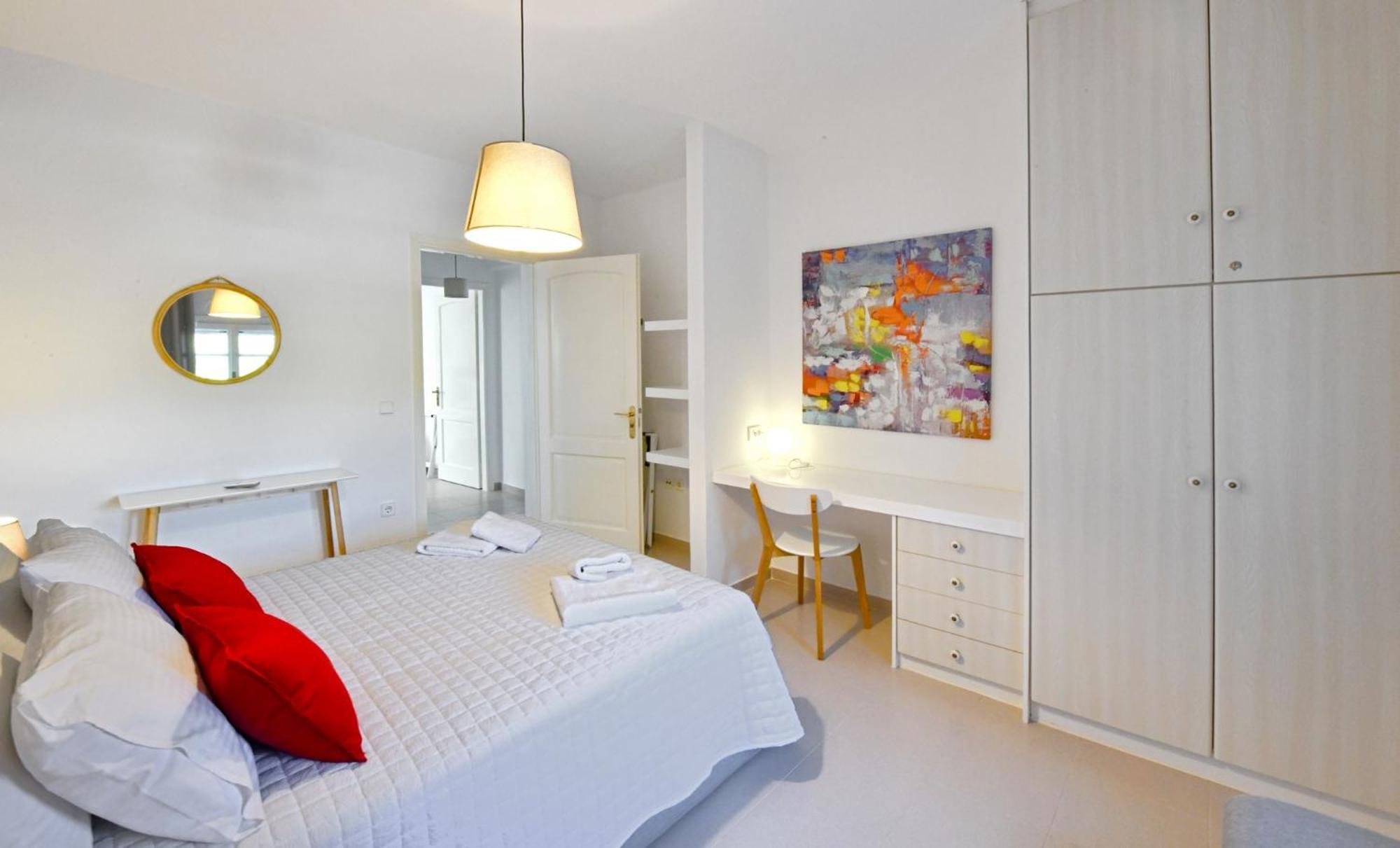 Amazing 2 Bedroom Apartment Overlooking The Marina Of Vourkárion المظهر الخارجي الصورة